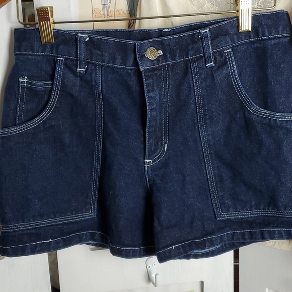 Denim shorts - Picture 7 of 8